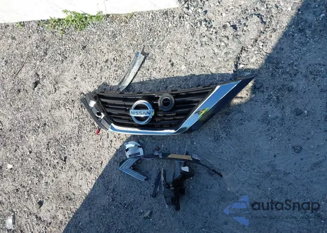 2018 Nissan Altima 2.5 Sr z USA, uszkodzony, nr VIN 1N4AL3AP0JC122839